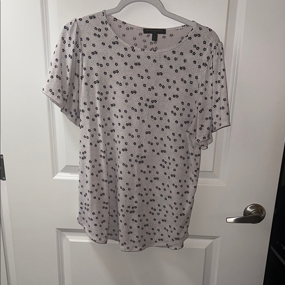 Women's Flower Patterned Top